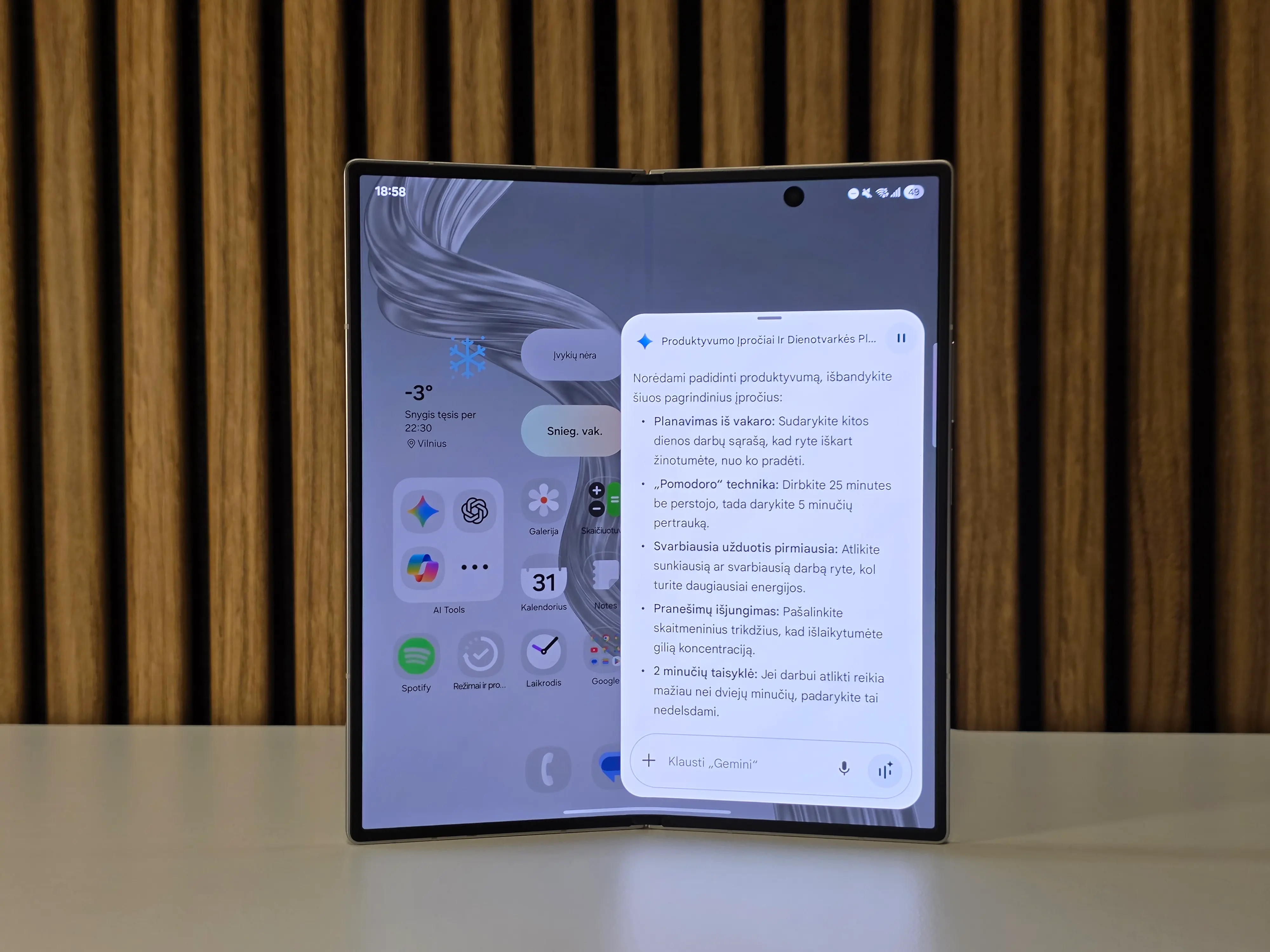 Galaxy Fold7 ir Gemini asistentas