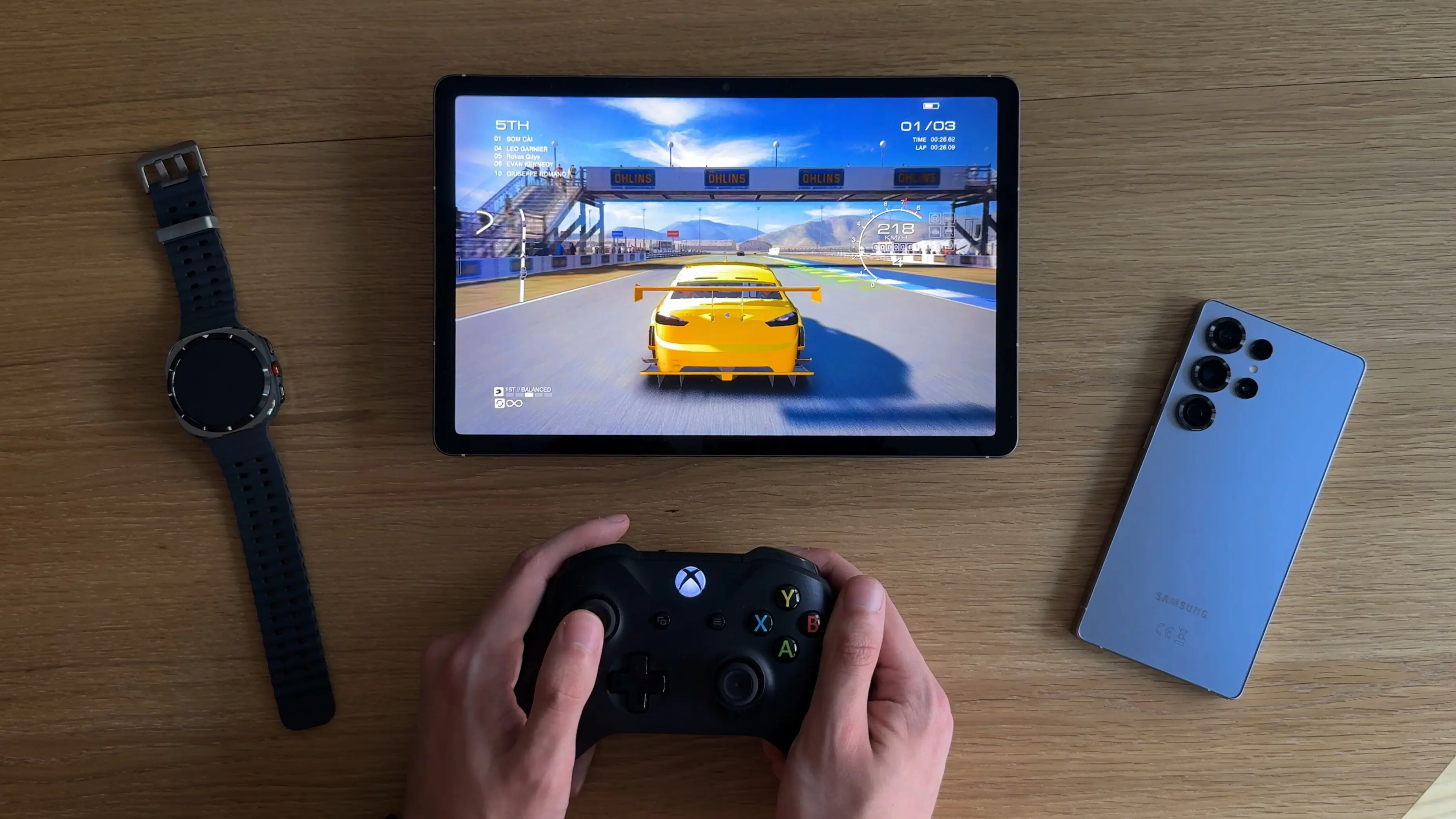 Galaxy Tab S10 FE žaidimas „Grid Autosport“